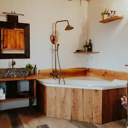 Stork Nest Treehouse - Ranc Jures Strkovo Gnezdo Ljutomer