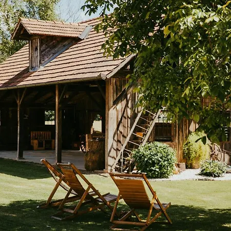 Stork Nest Treehouse - Ranc Jures Strkovo Gnezdo *