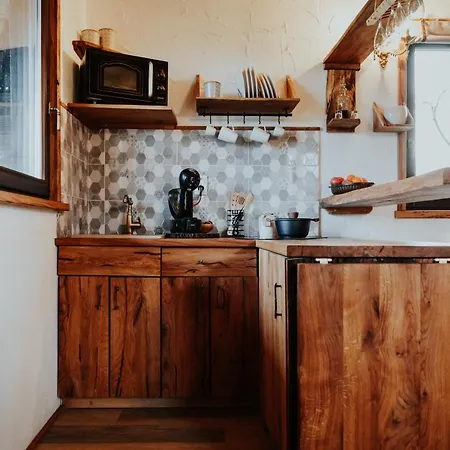 Treehouse Drevesna Hiska Strkovo Gnezdo Ranc Jures Luksuzni šator