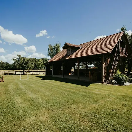 Stork Nest Treehouse - Ranc Jures Strkovo Gnezdo Luxuszelt *