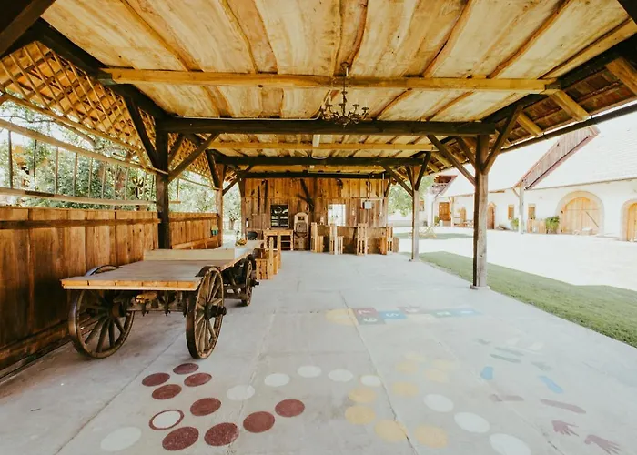 Treehouse Drevesna Hiska Strkovo Gnezdo Ranc Jures * 류토메르