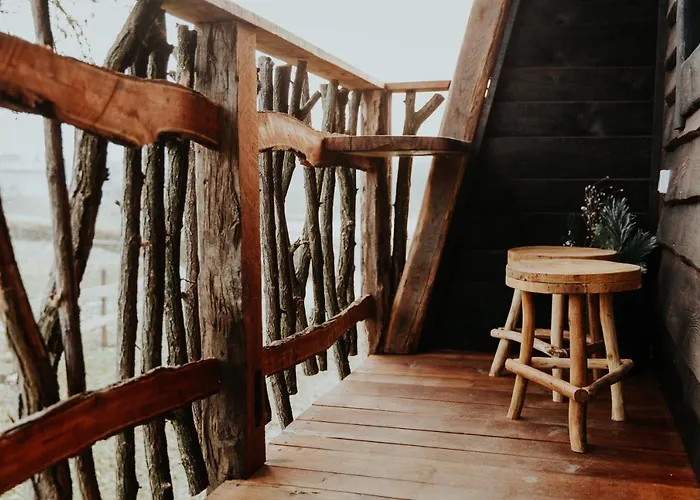 럭셔리텐트 Treehouse Drevesna Hiska Strkovo Gnezdo Ranc Jures