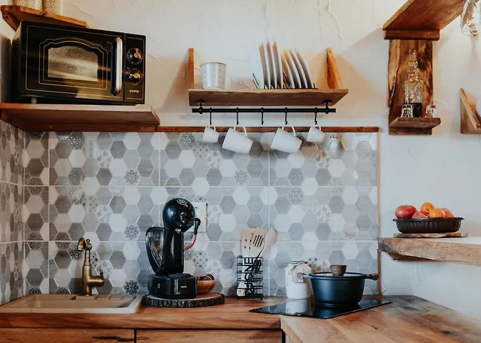 Treehouse Drevesna Hiska Strkovo Gnezdo Ranc Jures 럭셔리텐트 *