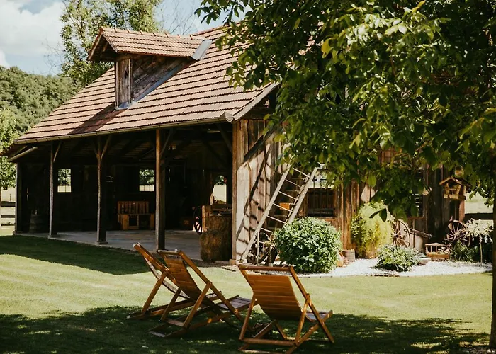 Treehouse Drevesna Hiska Strkovo Gnezdo Ranc Jures *