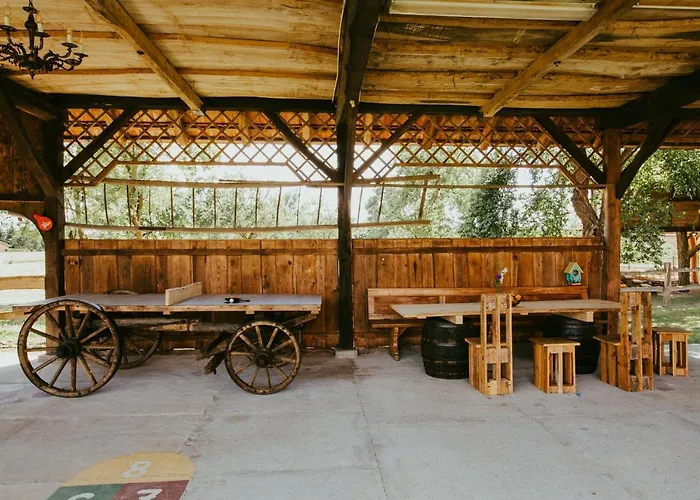 Treehouse Drevesna Hiska Strkovo Gnezdo Ranc Jures 럭셔리텐트