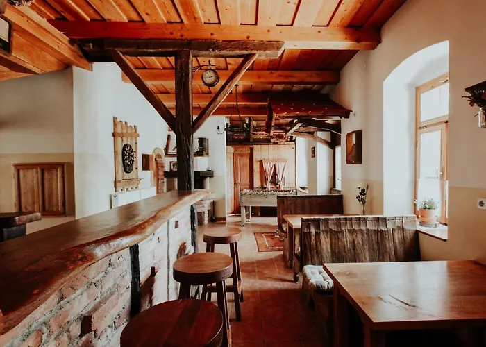 Treehouse Drevesna Hiska Strkovo Gnezdo Ranc Jures * リュトメル