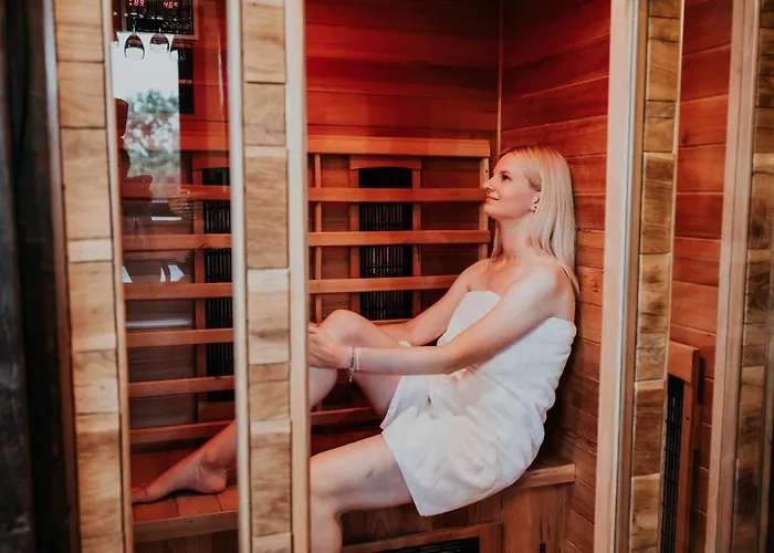 Treehouse Drevesna Hiska Strkovo Gnezdo Ranc Jures 럭셔리텐트 류토메르