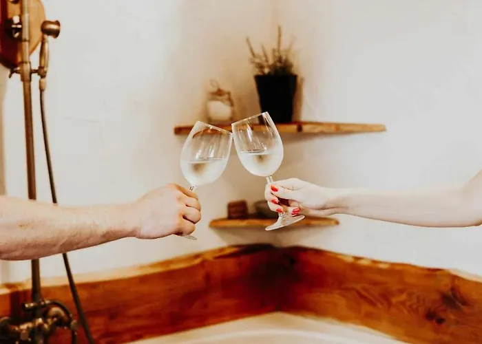 럭셔리텐트 Treehouse Drevesna Hiska Strkovo Gnezdo Ranc Jures